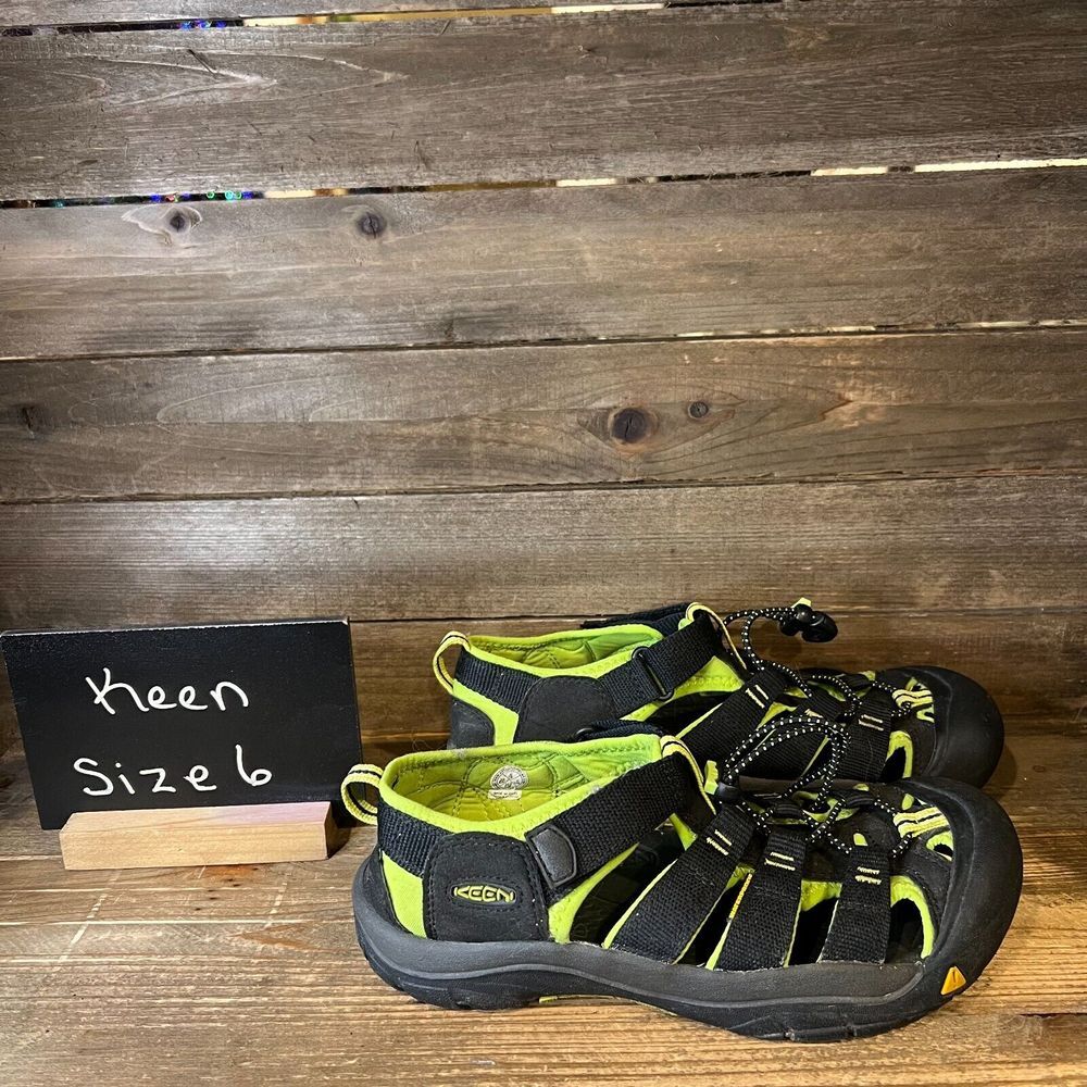 Childrens Big Kids Keen Newport H2 Waterproof Pink Camo Shoes Sandals Size‎ 6 Y